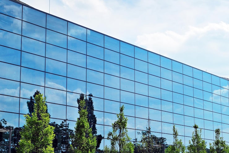 modern-buildingmodern-office-building-with-facade-glass_991208-20852.jpg